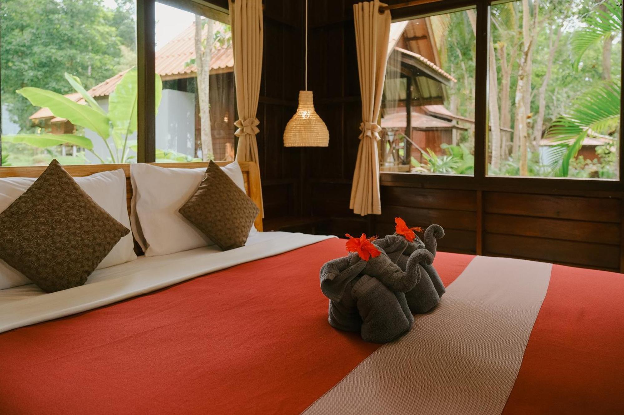 Joy Bungalow Resort And Restaurant Koh Jum Exterior foto