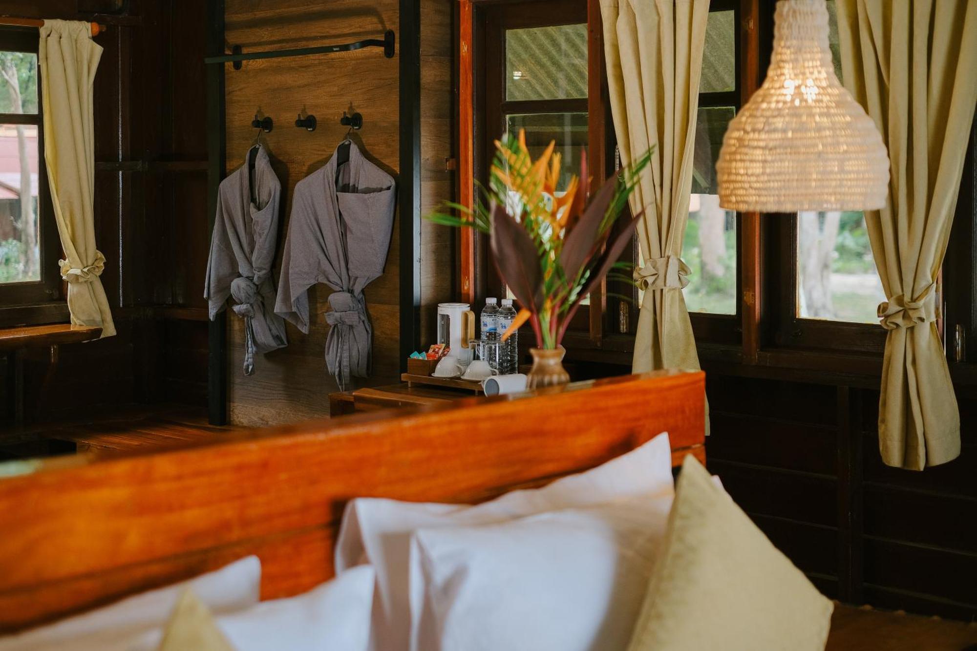 Joy Bungalow Resort And Restaurant Koh Jum Exterior foto