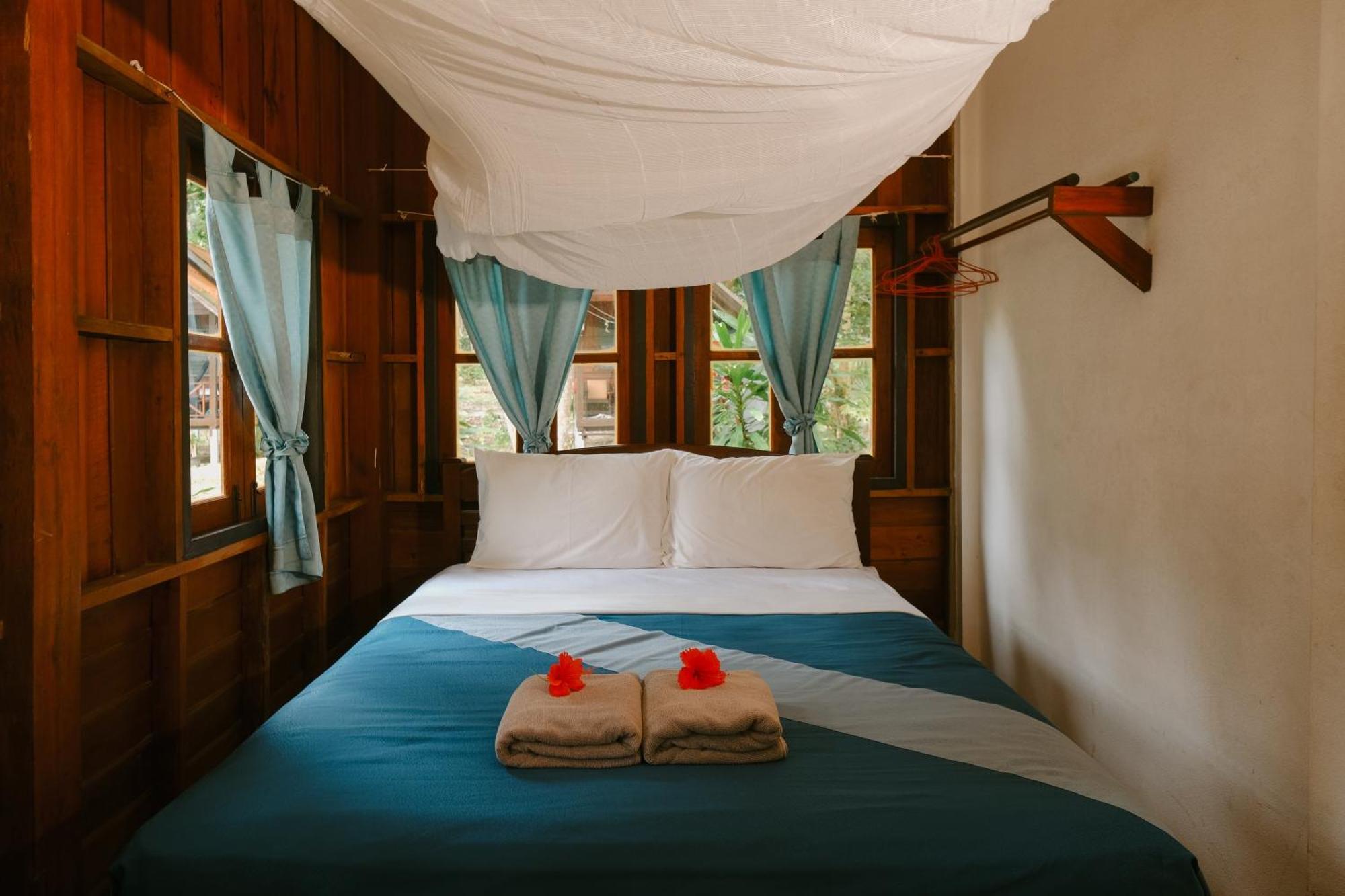 Joy Bungalow Resort And Restaurant Koh Jum Exterior foto